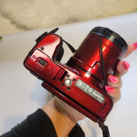 Nikon Coolpix P520 Red Digital Camera 18.1 Megapixels 42x Zoom READ DESCRIPTION - Picture 6 of 8